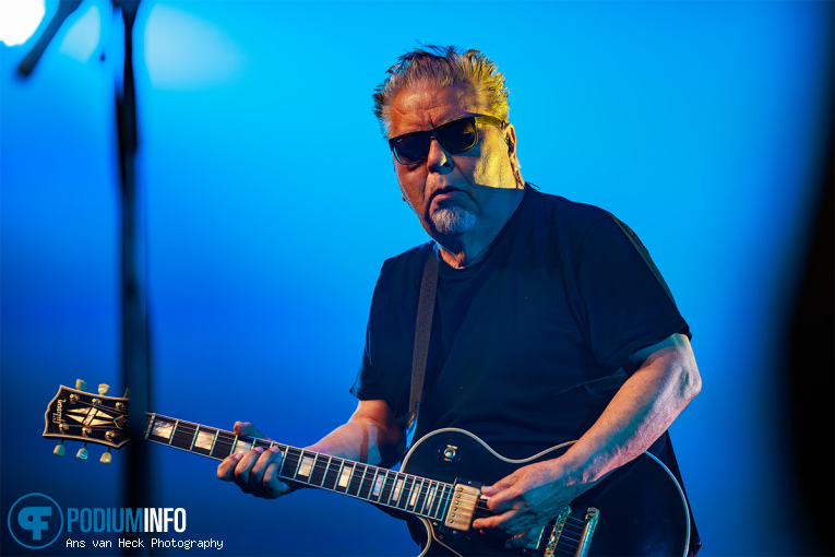 Los Lobos op Los Lobos - 05/06 - TivoliVredenburg foto