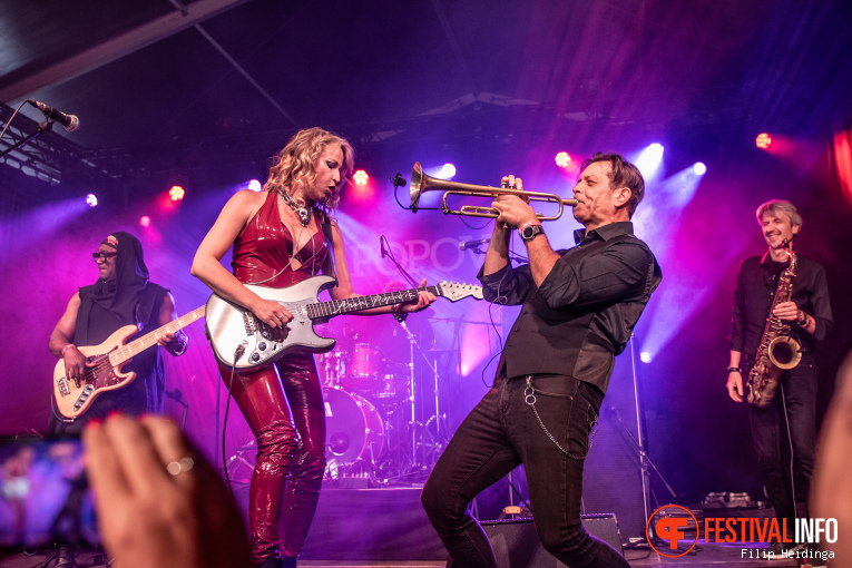 Ana Popovic op Blues Peer 2025 foto