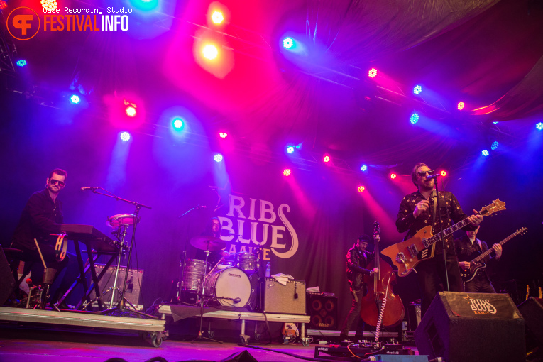 JD McPherson op Ribs & Blues 2025 foto