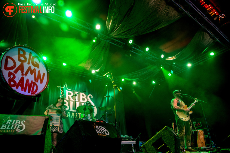 The Reverend Peyton's Big Damn Band op Ribs & Blues 2025 foto