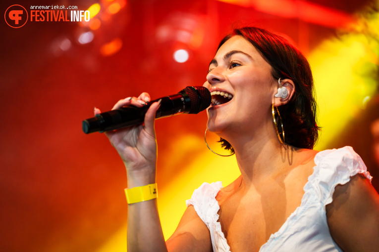 Luna op Dauwpop 2025 foto