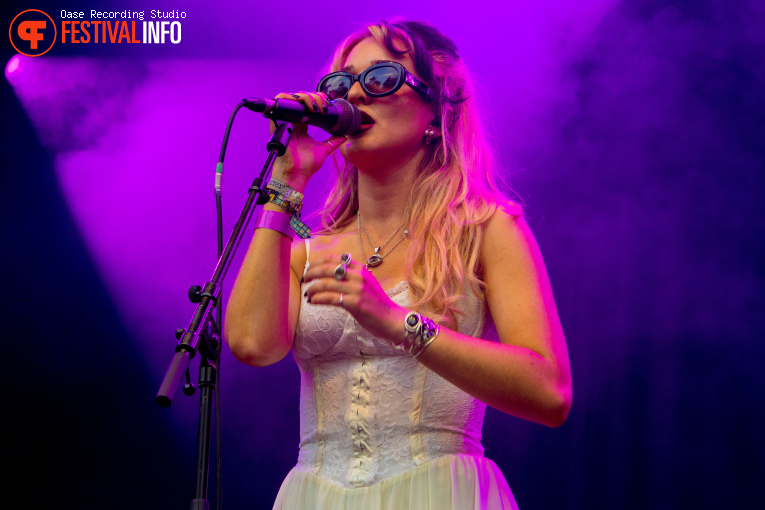 LUVCAT op Dauwpop 2025 foto