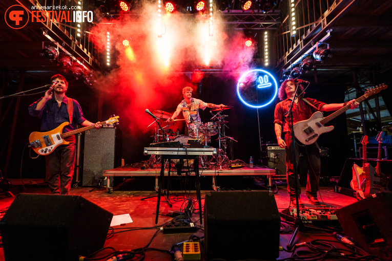 Ramkot op Dauwpop 2025 foto