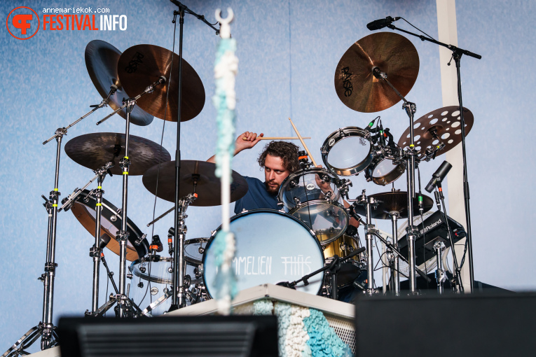 Pommelien Thijs op Dauwpop 2025 foto