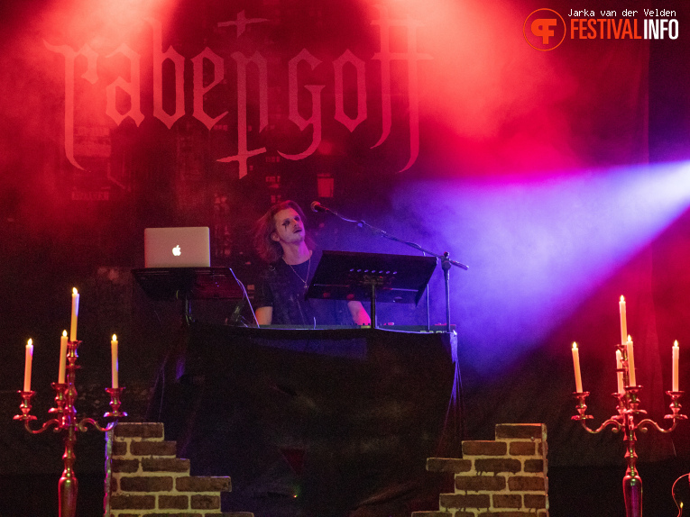 Rabengott op Wave-Gotik-Treffen 2025 foto
