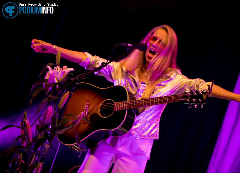 Heather Nova op Heather Nova - 06/06 - Openluchttheater De Goffert foto