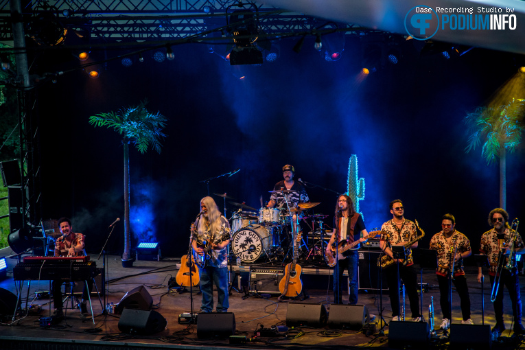 Young Gun Silver Fox op Young Gun Silver Fox - 12/06 - Openluchttheater De Goffert foto