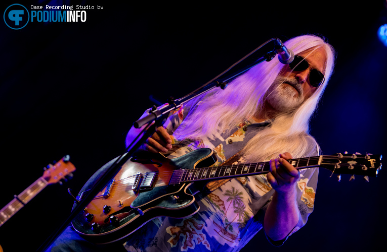 Young Gun Silver Fox op Young Gun Silver Fox - 12/06 - Openluchttheater De Goffert foto