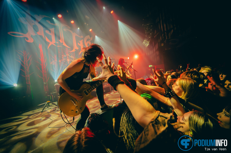 Kittie op Kittie - 8/6 - TivoliVredenburg foto