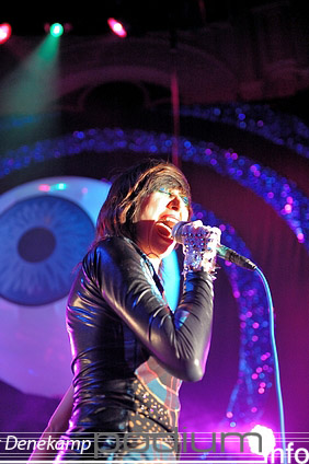 Yeah Yeah Yeahs op Yeah Yeah Yeah's - 29/4 - Paradiso foto