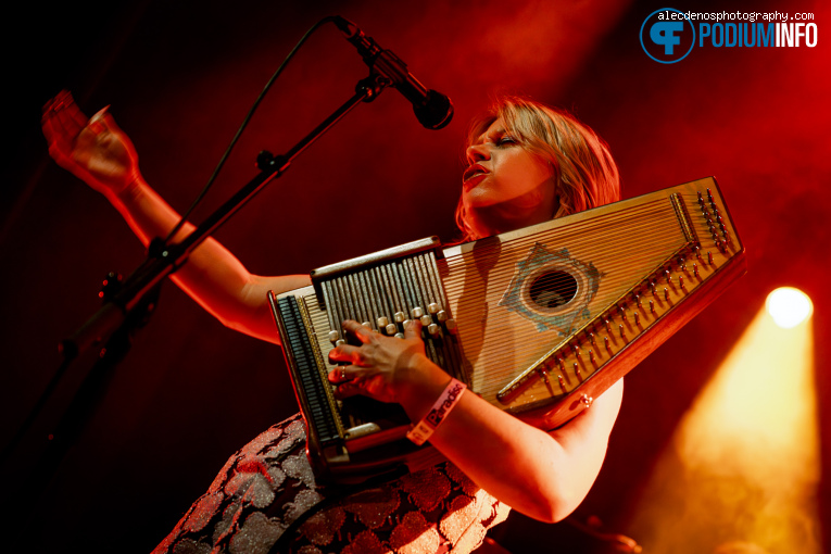 Basia Bulat op Basia Bulat - 13/06 - Paradiso foto