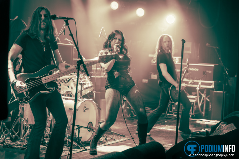 VELVET RUSH op Jerry Cantrell - 19/06 - Melkweg foto