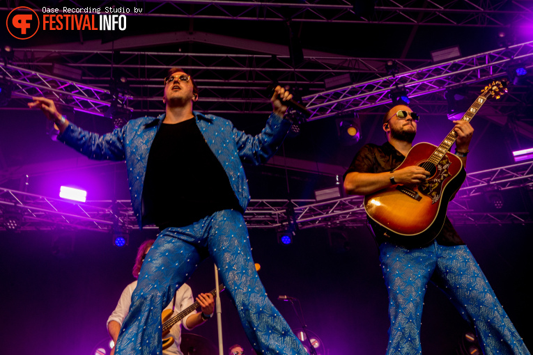 Bee Gees Forever (by MainCourse) op Hello Festival 2025 foto