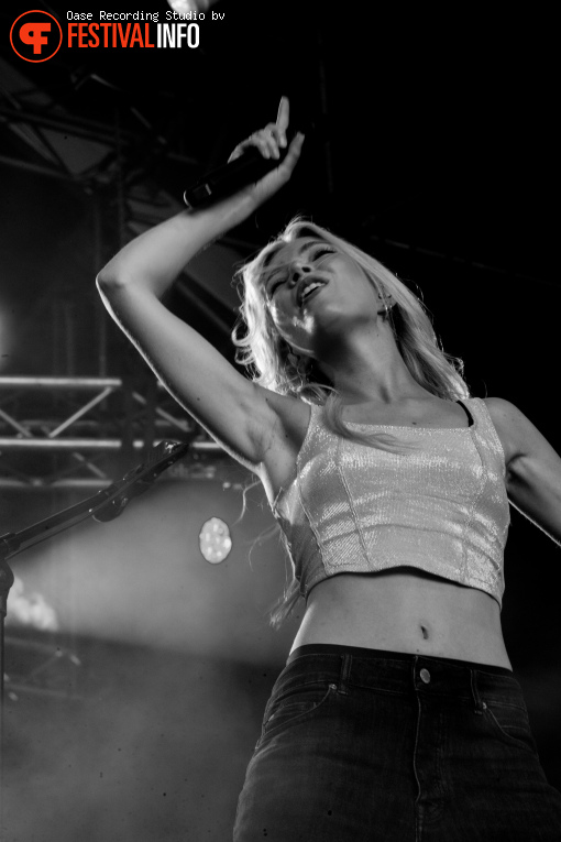 Hannah Mae op Hello Festival 2025 foto