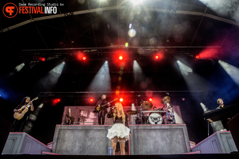 Davina Michelle op Hello Festival 2025 foto