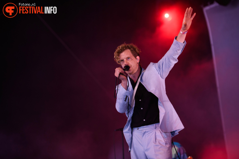 Warhaus op Pinkpop 2025 - Vrijdag foto