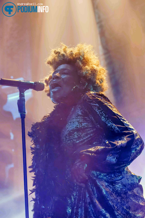 Macy Gray op Macy Gray - 22/06 - Paradiso foto