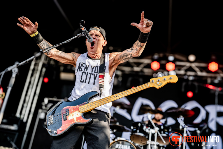 Cro-Mags op Into The Grave 2025 - Vrijdag foto