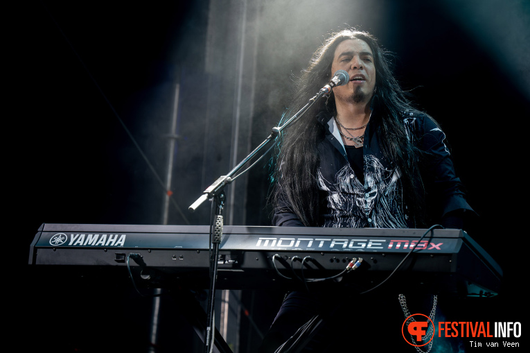 Savatage op Into The Grave 2025 - Vrijdag foto