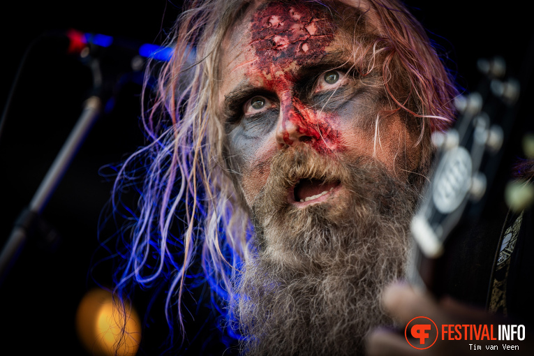 F.K.Ü. op Into The Grave 2025 - Zaterdag foto