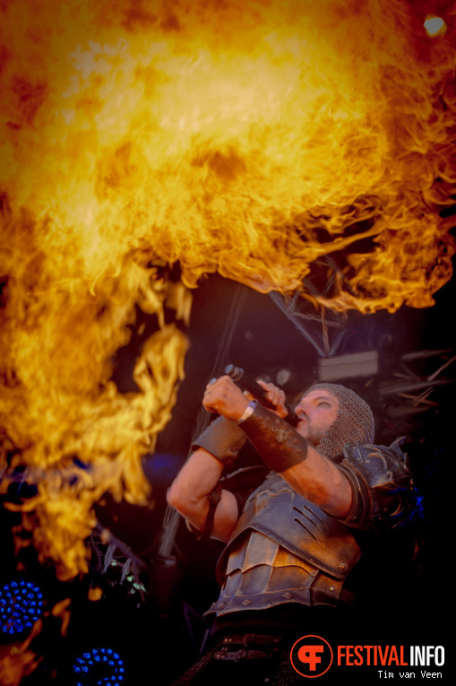 Feuerschwanz op Into The Grave 2025 - Zondag foto
