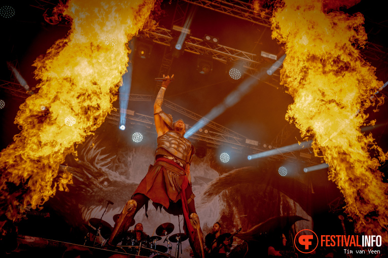 Feuerschwanz op Into The Grave 2025 - Zondag foto