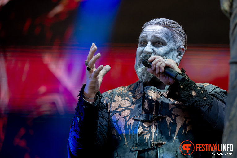 Powerwolf op Into The Grave 2025 - Zondag foto