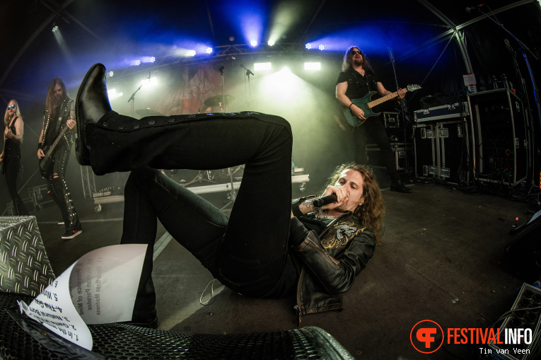 Dynazty op Into The Grave 2025 - Zondag foto