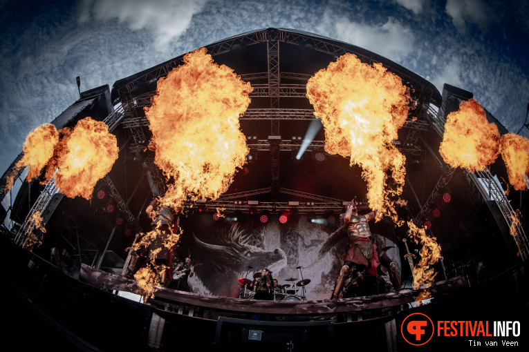 Feuerschwanz op Into The Grave 2025 - Zondag foto
