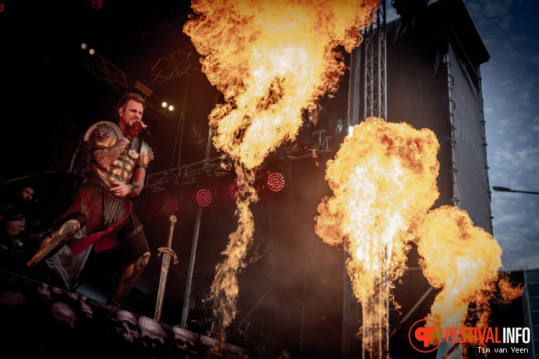 Feuerschwanz op Into The Grave 2025 - Zondag foto