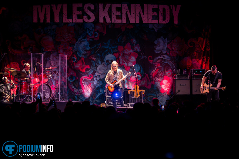 Myles Kennedy op Myles Kennedy - 11/06 - Hedon foto