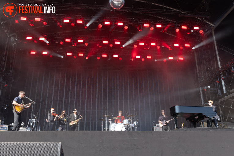 Tom Odell op Pinkpop 2025 - Zaterdag foto