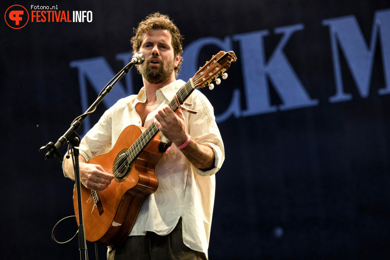 Nick Mulvey op Pinkpop 2025 - Zaterdag foto