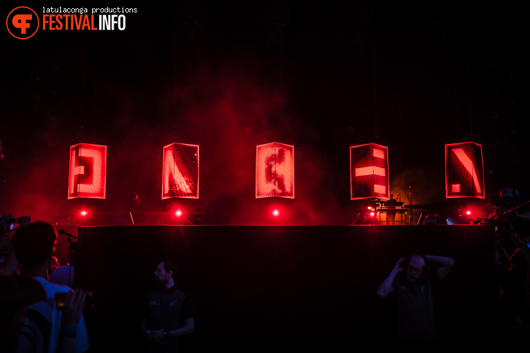 Muse op Pinkpop 2025 - Zondag foto