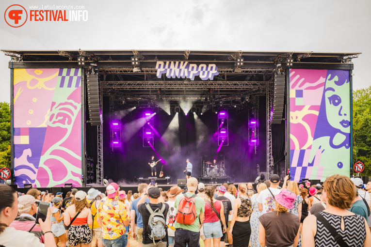 Mackenzy Mackay op Pinkpop 2025 - Zondag foto