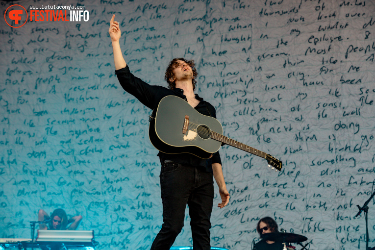Dean Lewis op Pinkpop 2025 - Zondag foto
