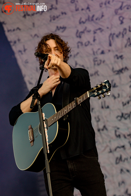 Dean Lewis op Pinkpop 2025 - Zondag foto