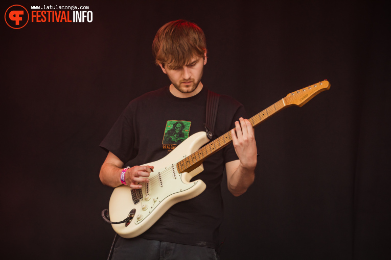 Mackenzy Mackay op Pinkpop 2025 - Zondag foto