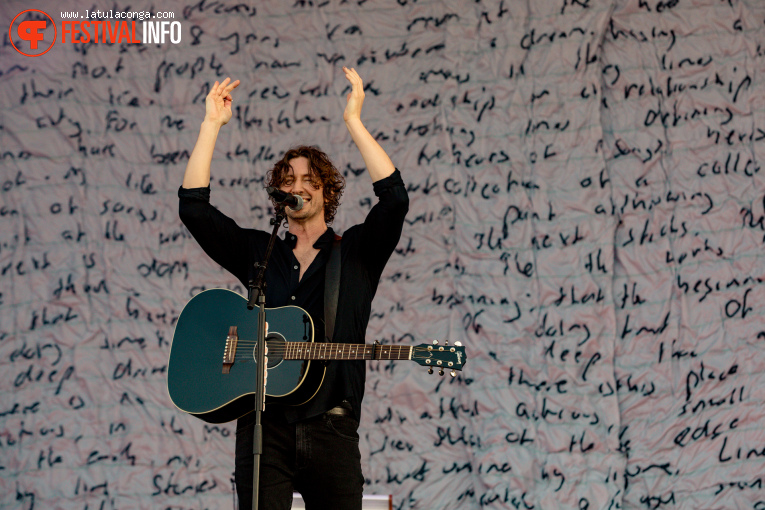 Dean Lewis op Pinkpop 2025 - Zondag foto
