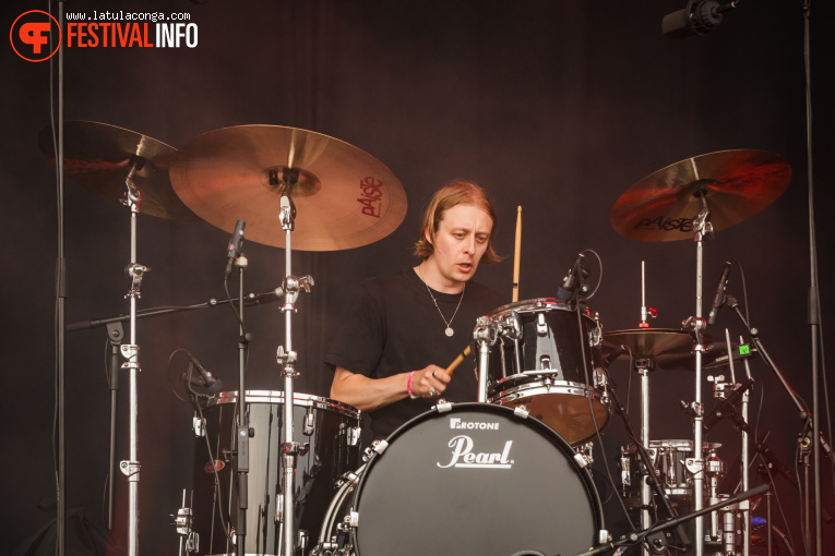 Mackenzy Mackay op Pinkpop 2025 - Zondag foto