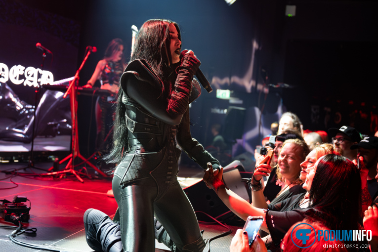 Kat Von D op Kat Von D - 23/06 - TivoliVredenburg foto