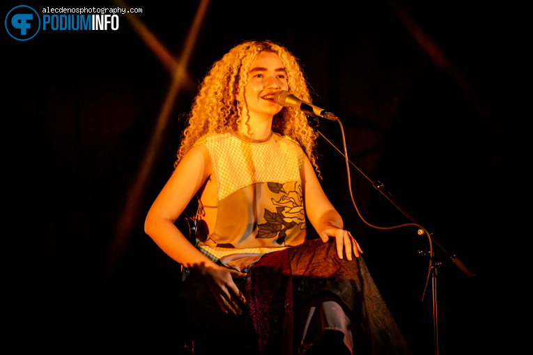 Anavitória op Anavitória - 25/06 - Melkweg foto