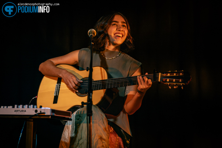 Anavitória op Anavitória - 25/06 - Melkweg foto