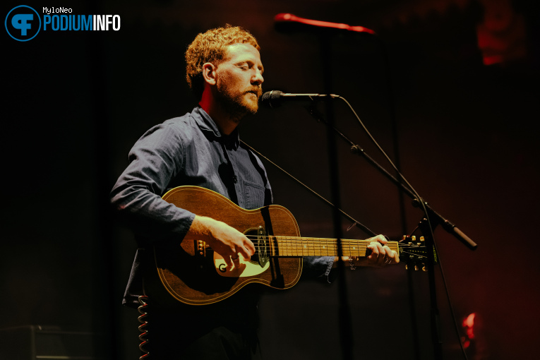Willie J. Healey op The Maccabees - 26/06 - Paradiso foto