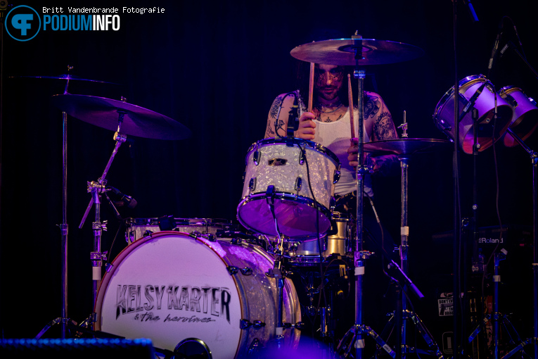 Kelsy Karter & The Heroines op Halestorm - 02/07 - Effenaar foto