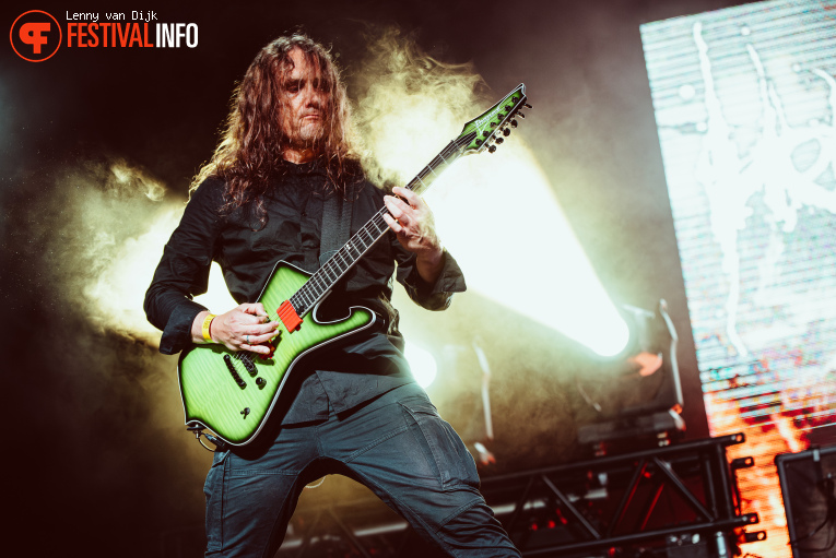 Heaven Shall Burn op Jera On Air 2025 - Donderdag foto