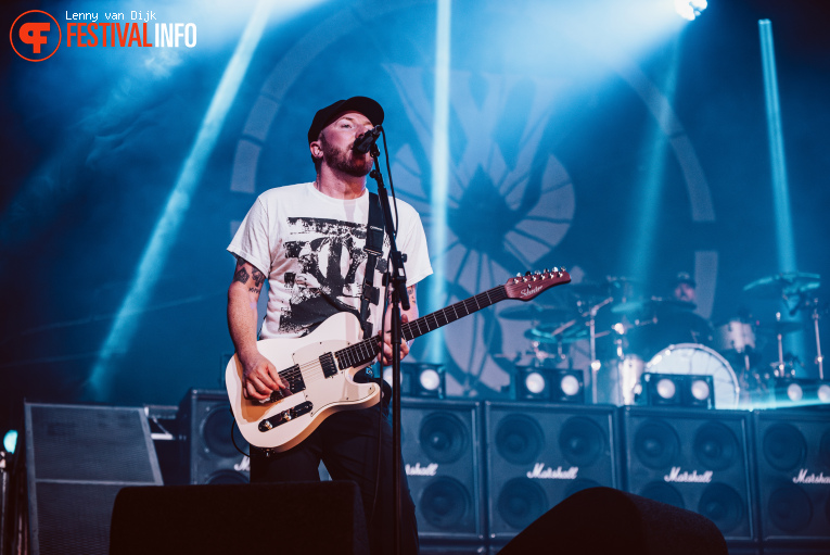While She Sleeps op Jera On Air 2025 - Vrijdag foto