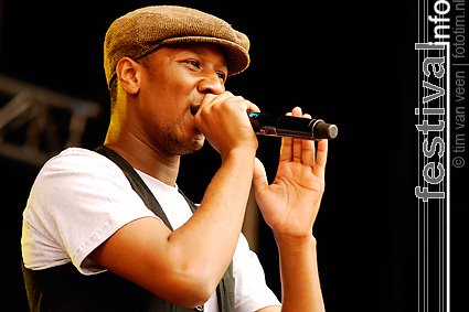 Dio (Diorno Braaf) op Bevrijdingsfestival Flevoland 2009 foto