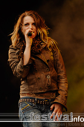 Nikki op Bevrijdingsfestival Flevoland 2009 foto