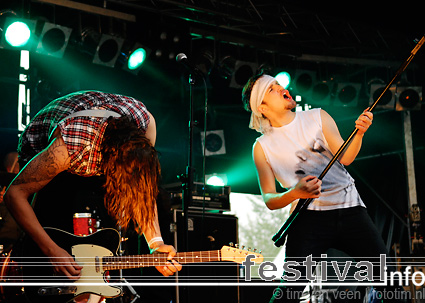 The Hot Stewards op Bevrijdingsfestival Flevoland 2009 foto